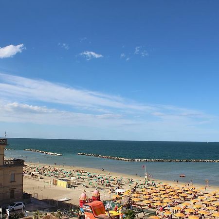Hotel Brenta Viserbella di Rimini ภายนอก รูปภาพ