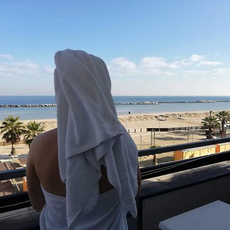 Hotel Brenta Viserbella di Rimini ภายนอก รูปภาพ