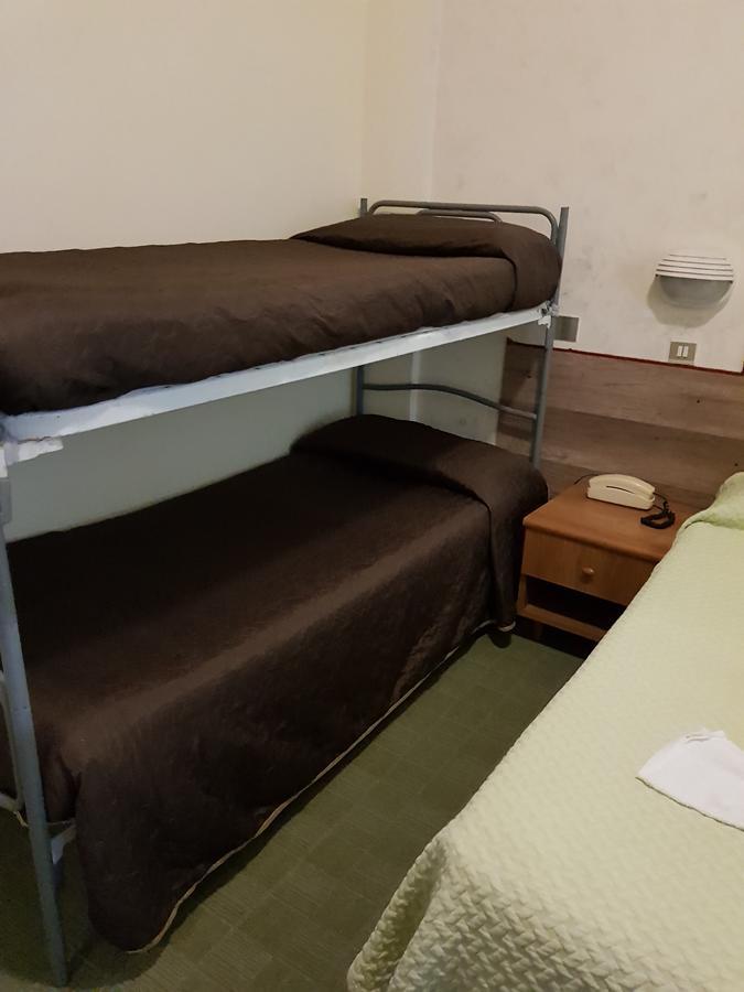 Hotel Brenta Viserbella di Rimini ภายนอก รูปภาพ
