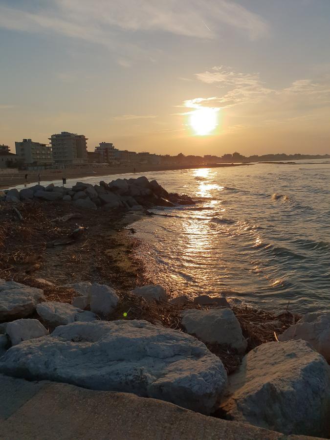 Hotel Brenta Viserbella di Rimini ภายนอก รูปภาพ