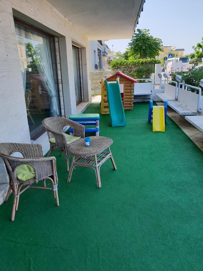 Hotel Brenta Viserbella di Rimini ภายนอก รูปภาพ