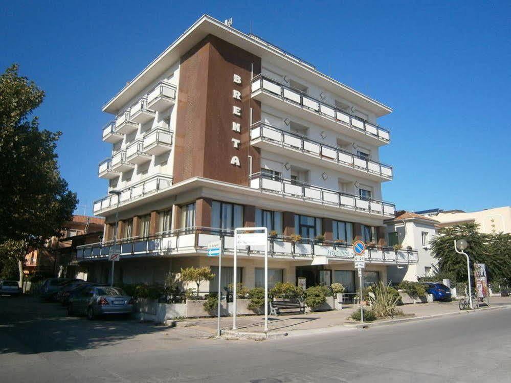 Hotel Brenta Viserbella di Rimini ภายนอก รูปภาพ