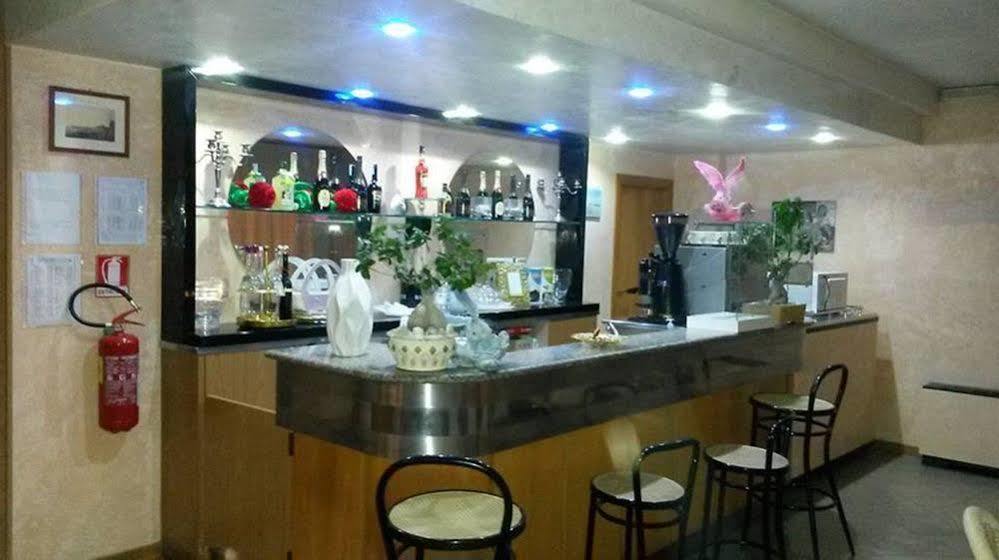 Hotel Brenta Viserbella di Rimini ภายนอก รูปภาพ